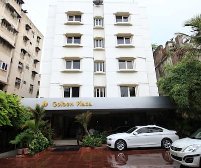 https://imgcld.yatra.com/ytimages/image/upload/t_hotel_yatra_city_desktop/v1437649433/Domestic Hotels/Hotels_Ahmedabad/Hotel Golden Plaza/IMG_8739.jpg